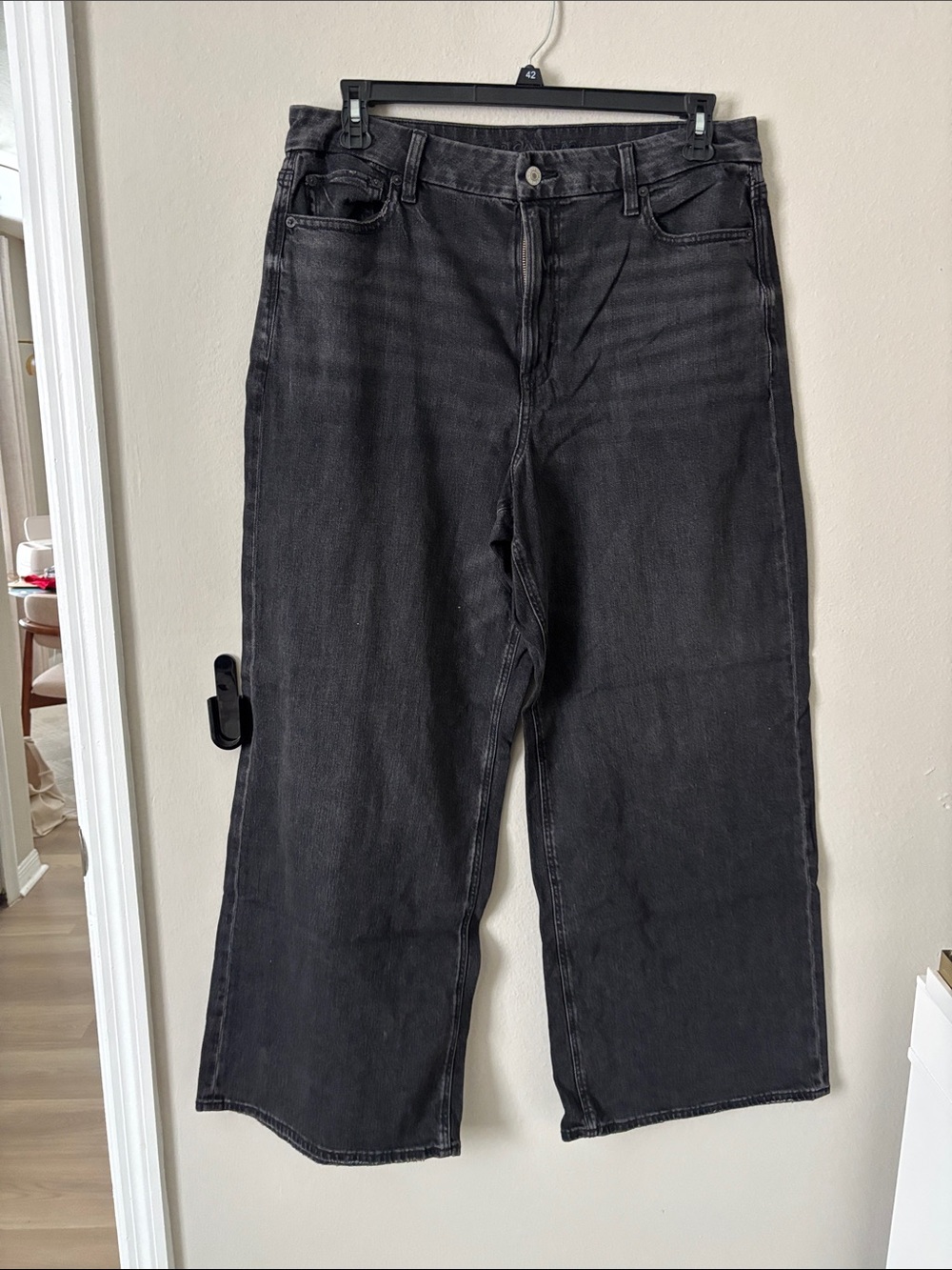 American Eagle Outfitters Black High-Rise Wide Leg Jeans